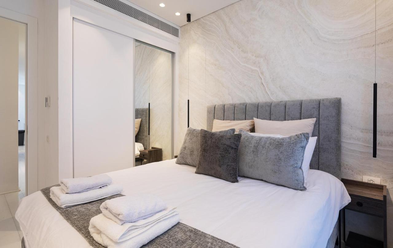 Yalarent Sea-Breeze Penthouse With Jacuzzi Apartment Bat Yam Exterior photo