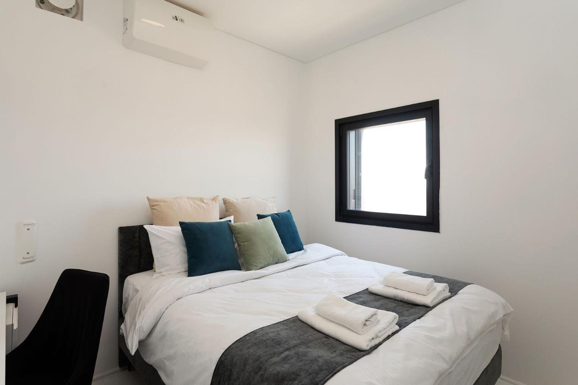 Yalarent Sea-Breeze Penthouse With Jacuzzi Apartment Bat Yam Exterior photo